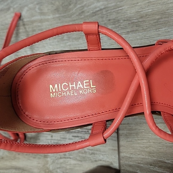 Michael Michael Kors Size 7 Vero Leather Platform Sandal in Dahlia - Picture 4 of 10
